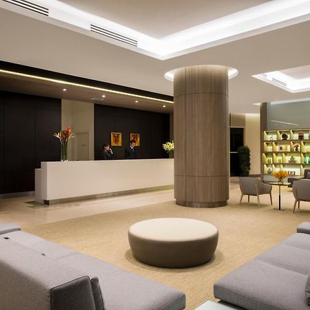 ซัมเมอร์เซ็ท เมดีนี้ อิสกันดาร์ ปูเตรี Hotel นุสาจายา ภายนอก รูปภาพ